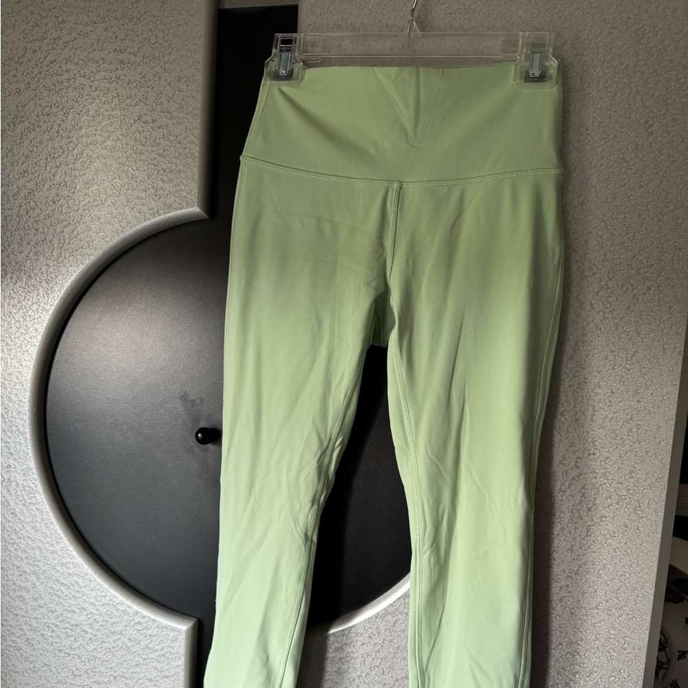 Lululemon Athletica Mints Green Leggings High-Waisted Stretch - Picture 5 of 7